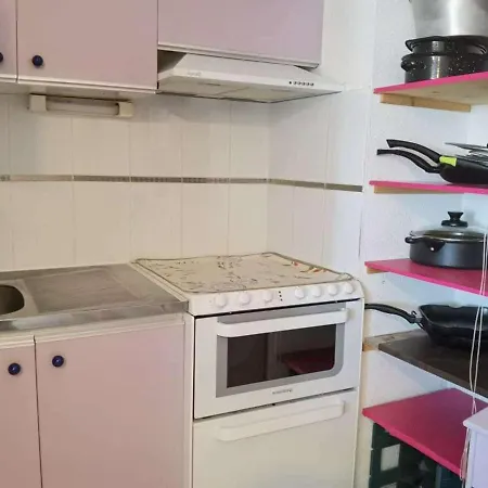 2 Pieces Avec Cabine, Loggia Et Parking Prive - 4 Couchages, - Fr-1-326-723 Apartment Marseillan (Herault)